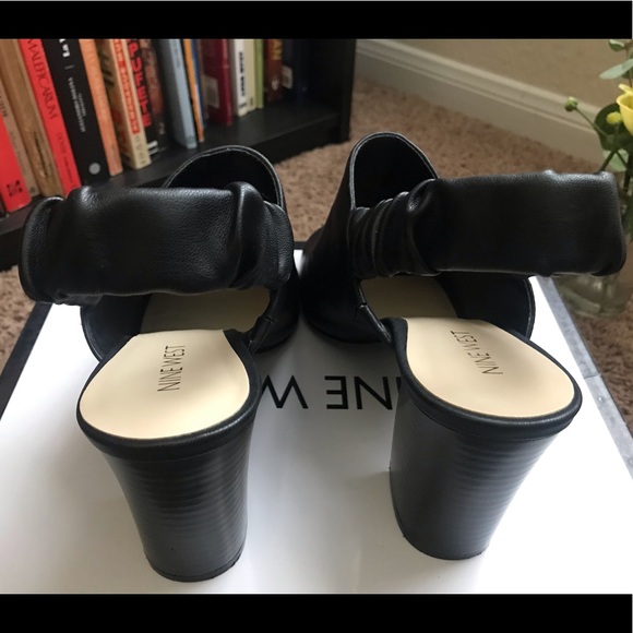 Nine West Heels Sandals - Picture 4 of 8